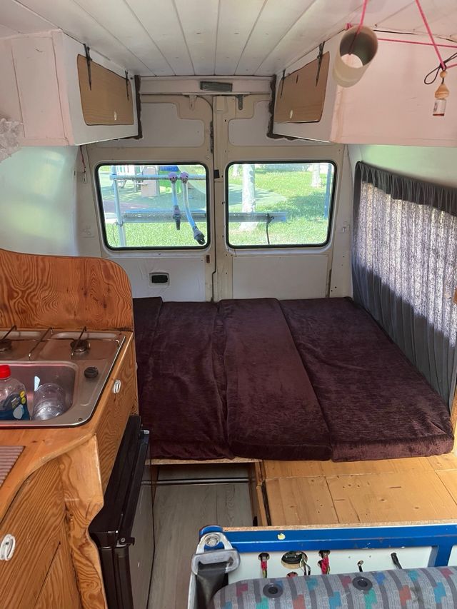 Mercedes-Benz T1 1991