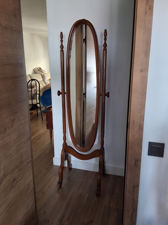 Espejo antiguo de madera