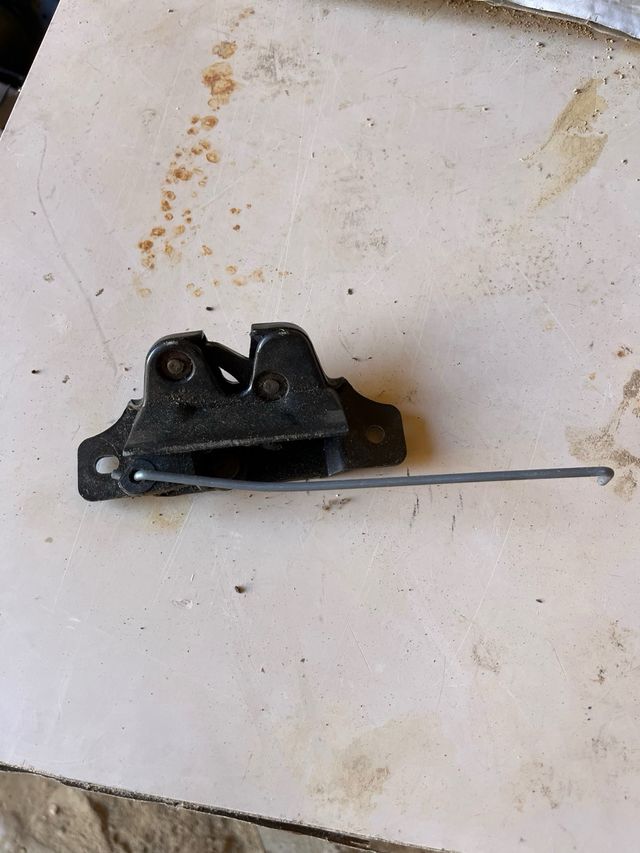 Cerradura maletero Peugeot 206