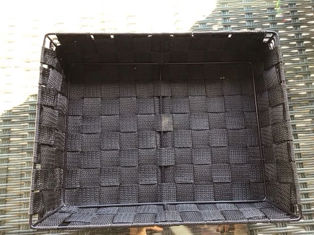 5 cestas marrón oscuro de tela y metal