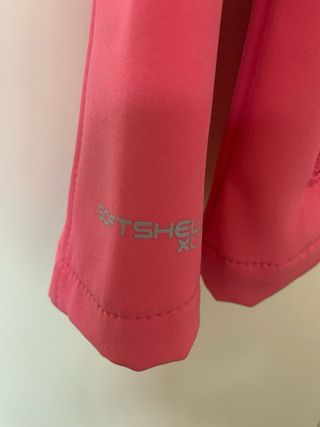 Chaqueta Softshell Regatta rosa 5-6 años.