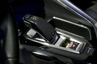 Peugeot 3008   1.6BLUEHDI 88KW 120CV GT LINE AUTO SS 