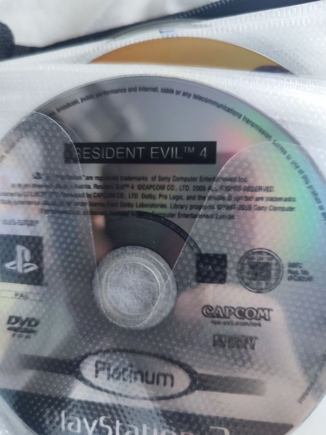 Resident Evil 4 - PS2 Platinum