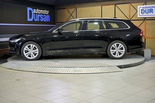 Volvo V90   2.0 D4 Momentum Pro Auto 