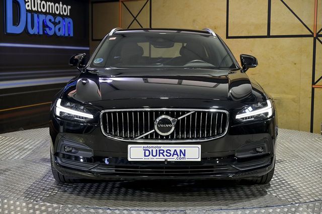 Volvo V90   2.0 D4 Momentum Pro Auto 