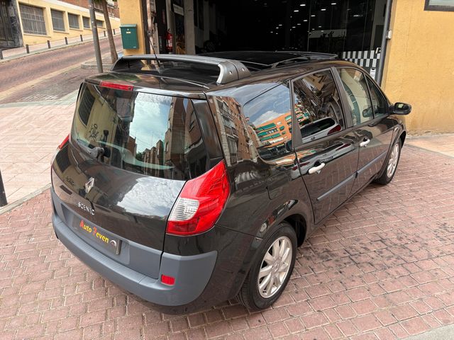 Renault Grand Scenic 1.9 dCi 130 cv