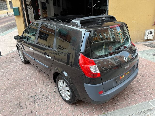 Renault Grand Scenic 1.9 dCi 130 cv