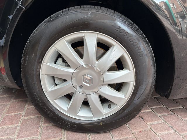 Renault Grand Scenic 1.9 dCi 130 cv