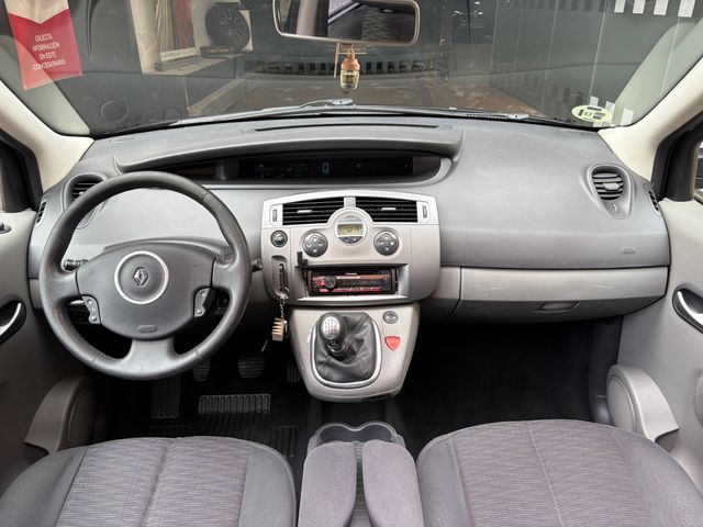 Renault Grand Scenic 1.9 dCi 130 cv