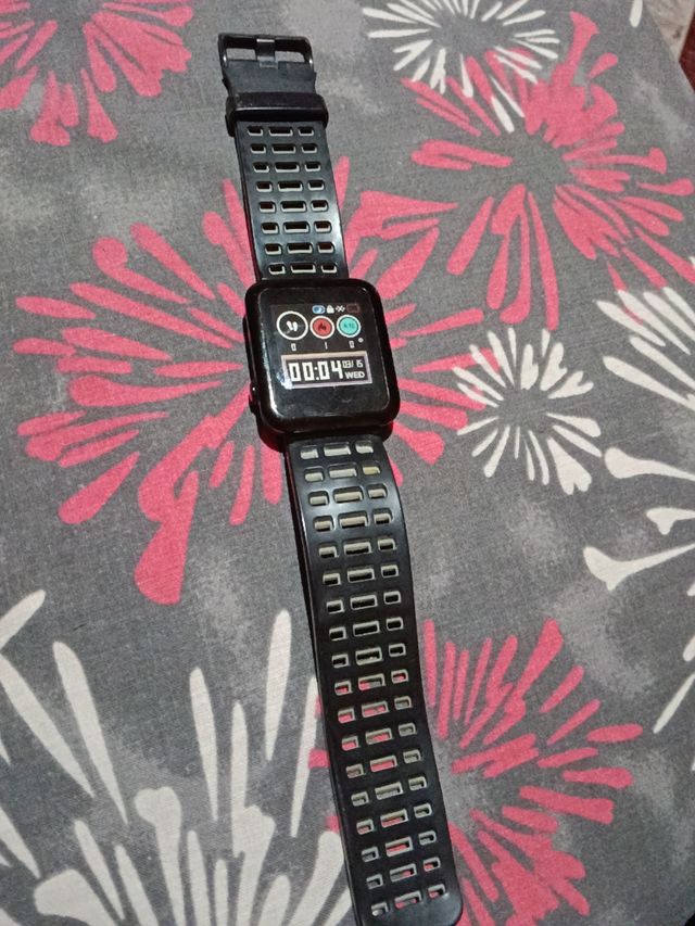 Reloj inteligente deportivo negro