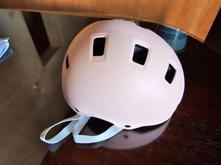 Casco niña patinaje
