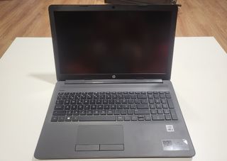 Portátil HP (Intel Core i3-10110U)
