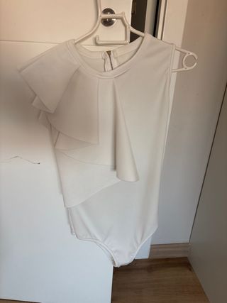 Blusa blanca elegante