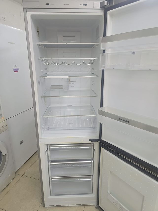 Nevera combi SIEMENS gris A+ 185cm
