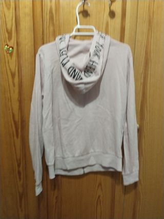 Sudadera Stradivarius rosa talla M
