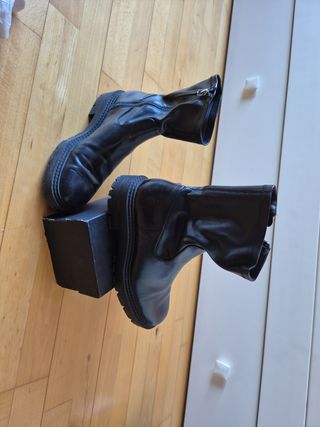 Botas Zara negras 38, parte superior flexible