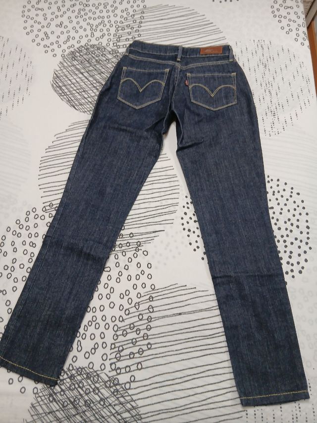 Vaqueros Levi's Bold Curve