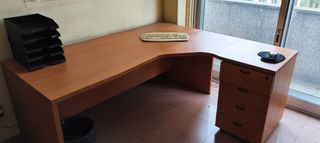 Mesa escritorio madera marrón