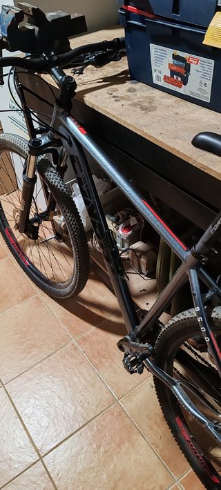 Bicicleta MTB Conor 9500.