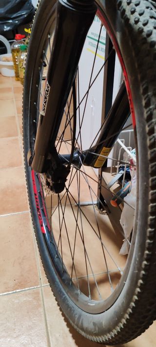 Bicicleta MTB Conor 9500.