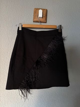 Mini Falda Stradivarius Negra XS