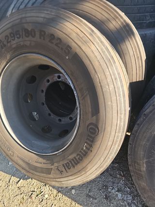 Rueda completa continental 295/80/r22.5