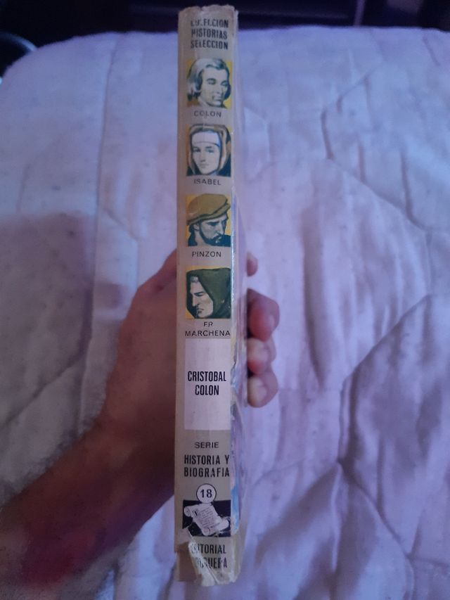 2 libros La cruz y la espada y Cristóbal colon