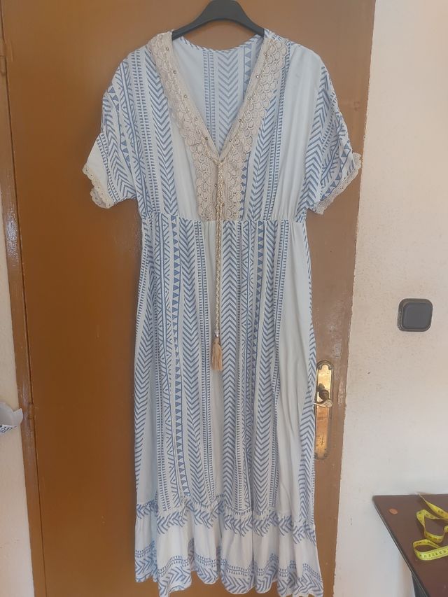 Vestido boho azul y blanco