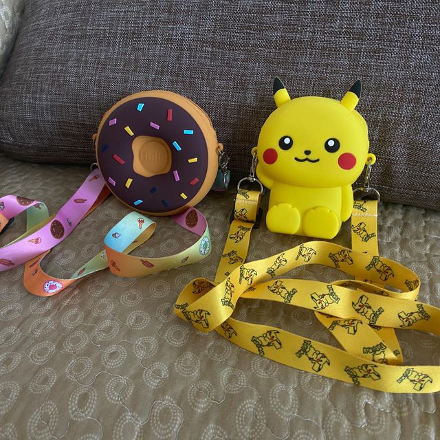 Monederos nuevos kawaii para niña: Donut y Pikachu