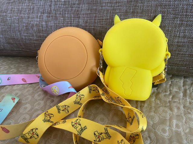 Monederos nuevos kawaii para niña: Donut y Pikachu