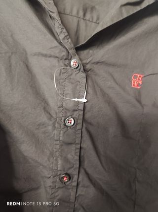 Camisa negra Carolina Herrera