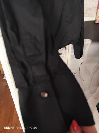 Camisa negra Carolina Herrera