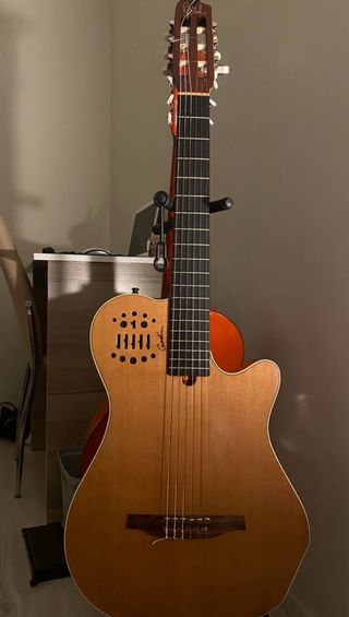Godin Grand Concert SA Guitarra