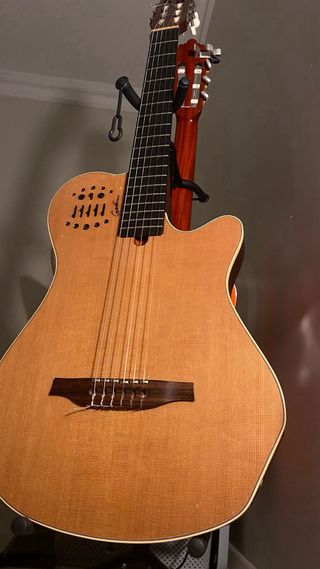 Godin Grand Concert SA Guitarra