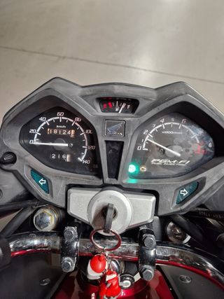 Honda Cbf 125cc roja