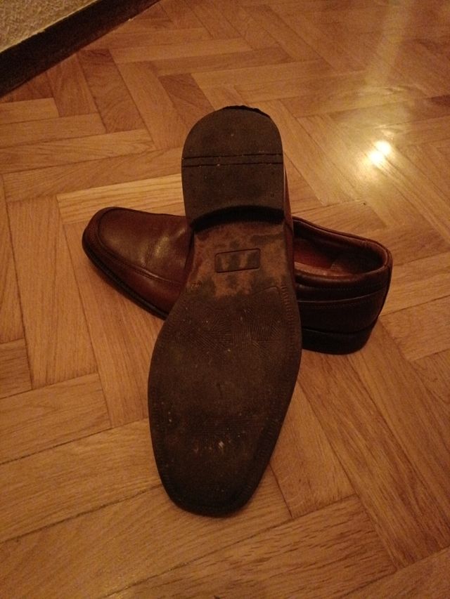 Zapatos marrones de vestir