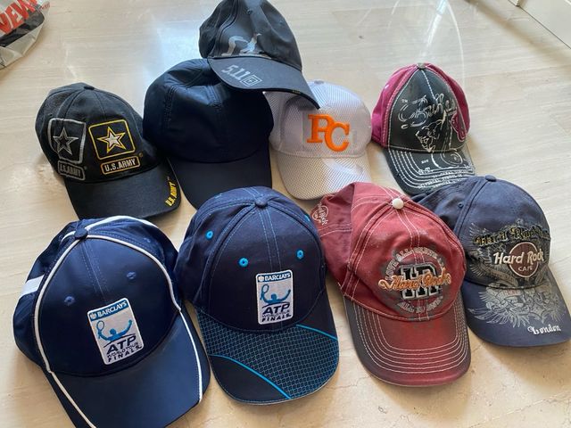 Gorras variadas - 9 piezas