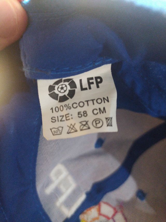 Gorra de La Liga firmada por Joaquín