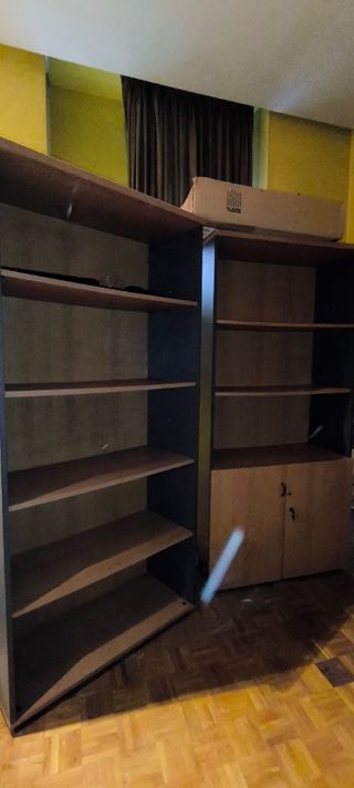 Estanterías oficina -madera- 2uds