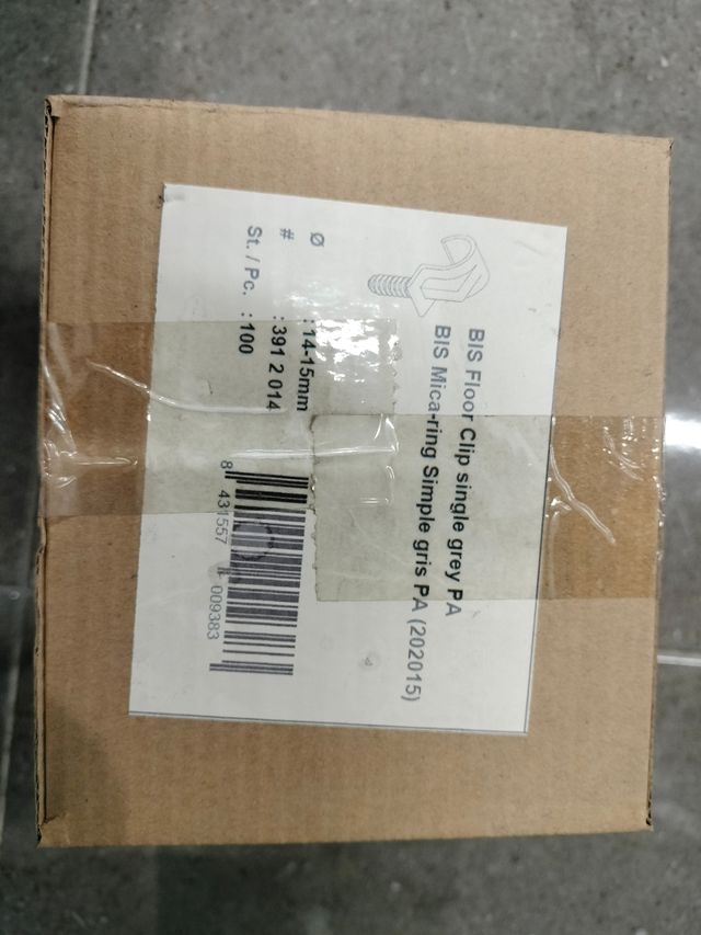 Abrazadera de plástico para tubo  14 -15mm 100 un.