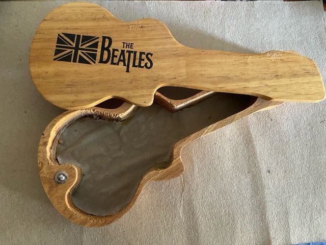 Caja madera Beatles