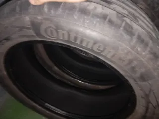 4 Llantas 17" con sus neumáticos en buen estado