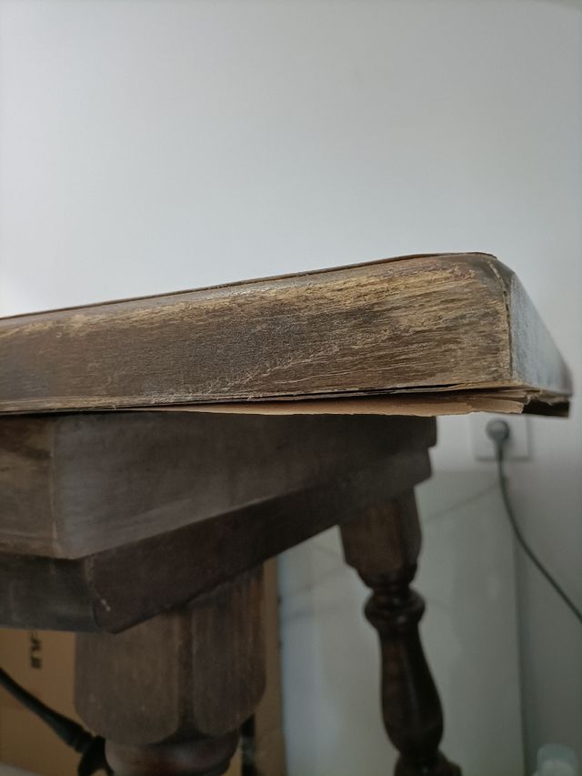 Mesa castellana + 6 sillas de enea