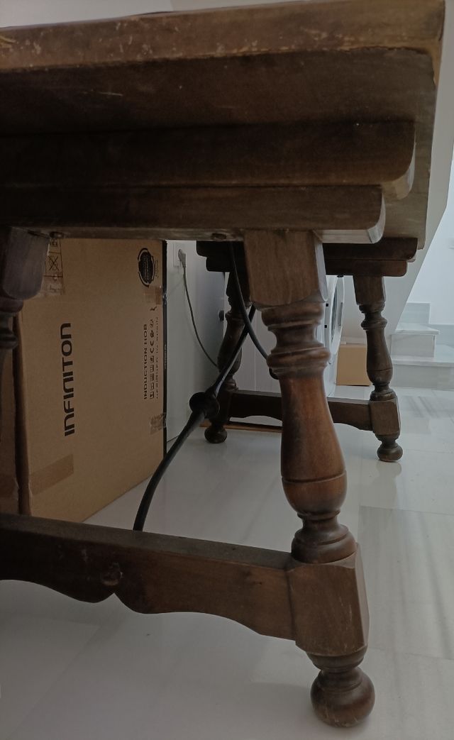 Mesa castellana + 6 sillas de enea