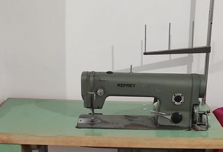 Máquina de coser y remalladora Refrey industrial