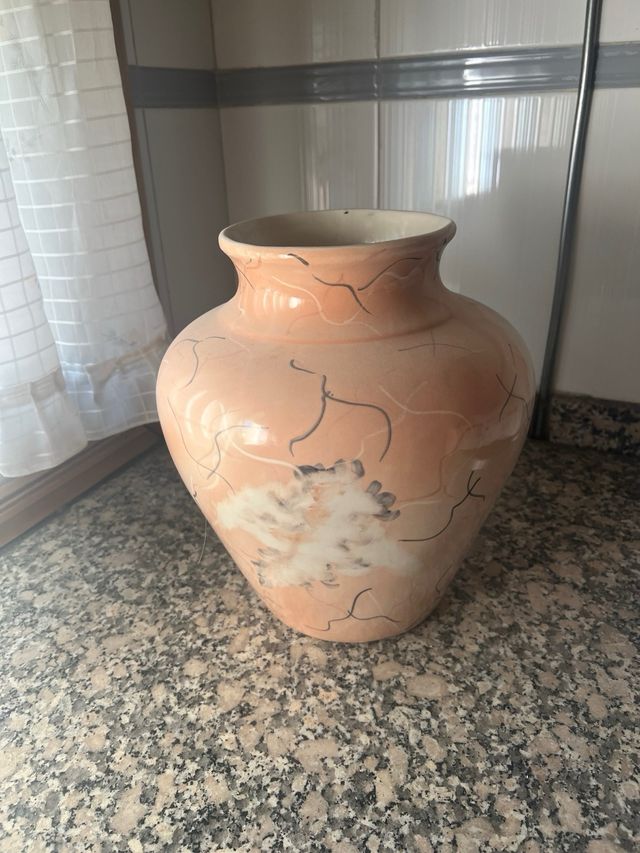 Jarrón cerámico antiguo grande