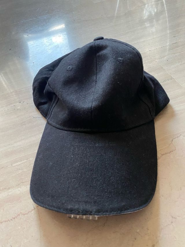 9 Gorras Negras - Variadas