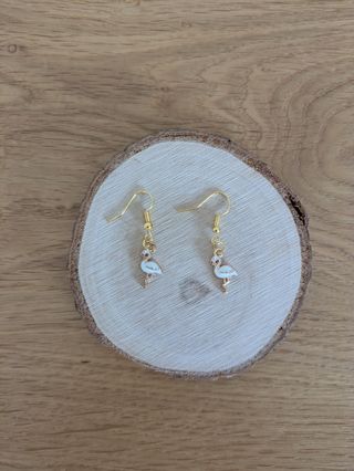 Pendientes flamencos dorados