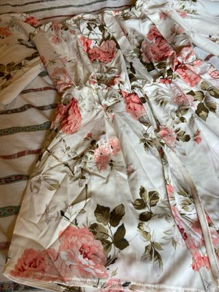 Mono corto flores