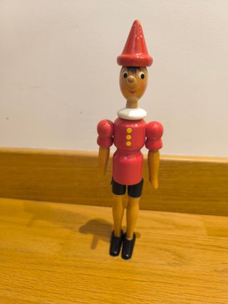 Figura Pinocho de madera